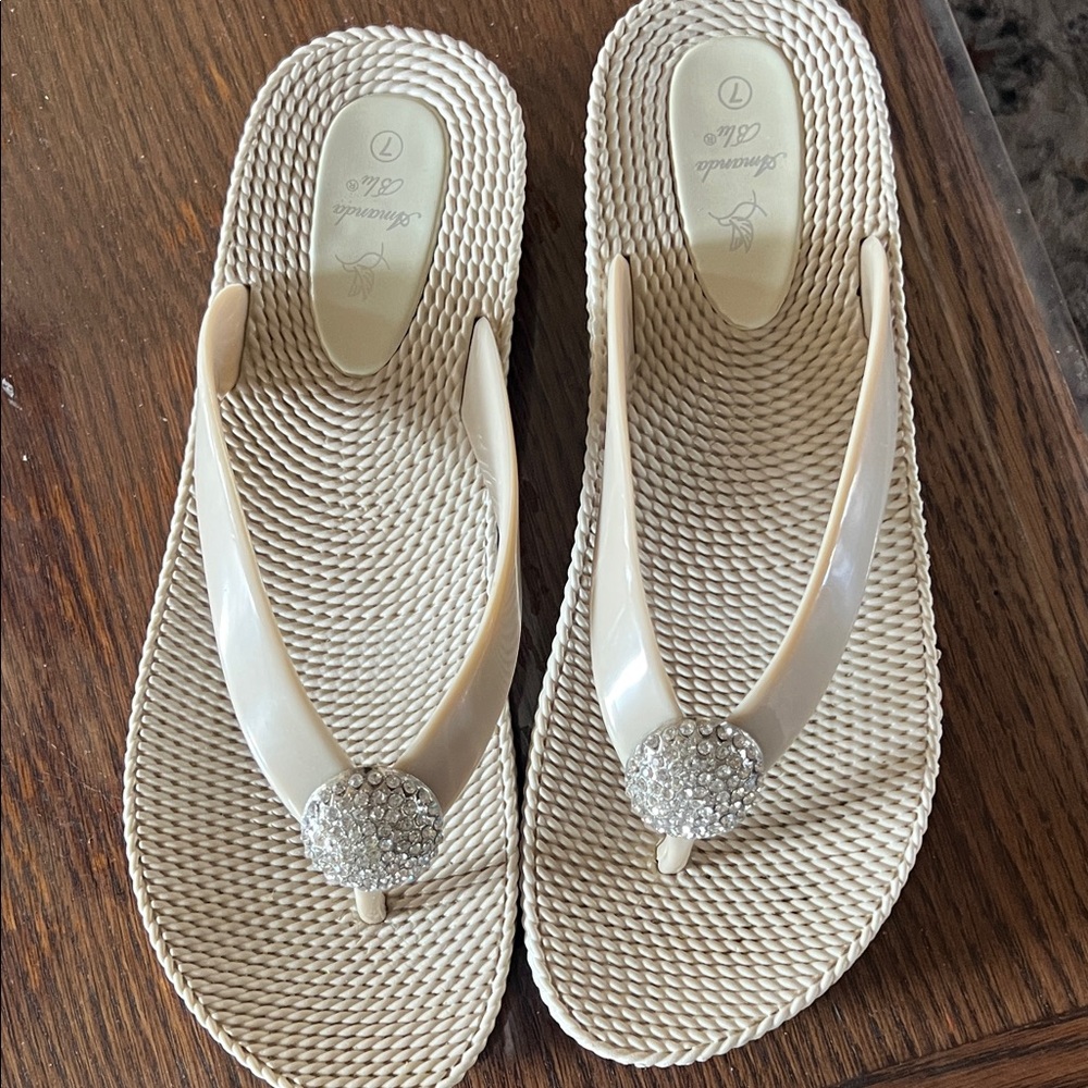 Amanda Cole Blingy Sandals